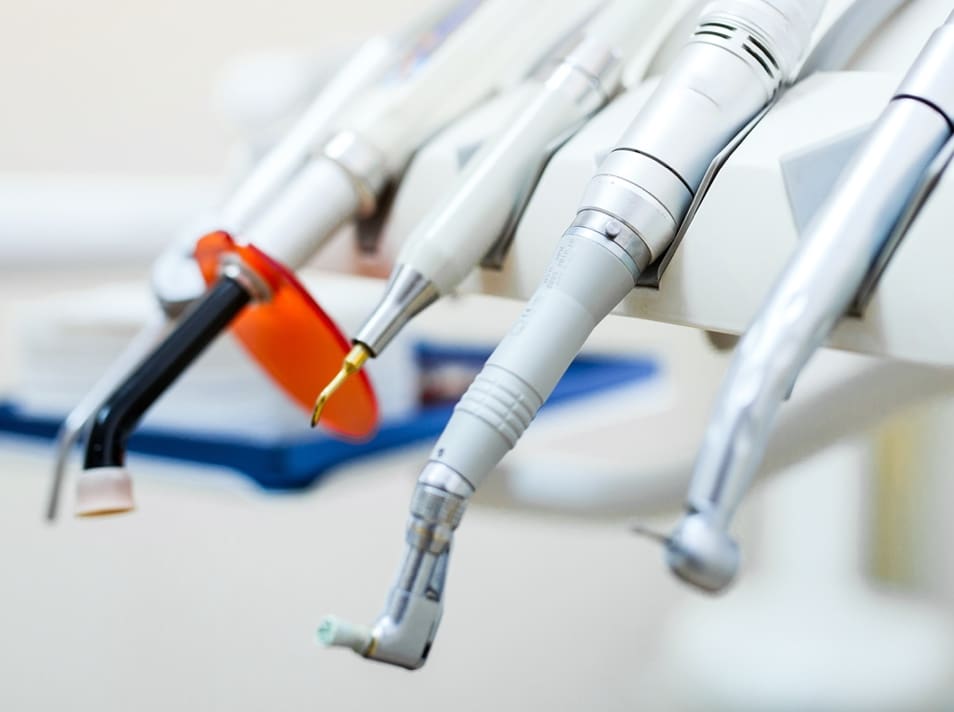 teeth cleaning dentist
